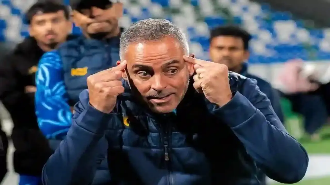 غوميز يستهدف نجم الأهلي المصري لتعزيز الفتح في الشتاء القادم